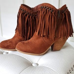 Fringed booties